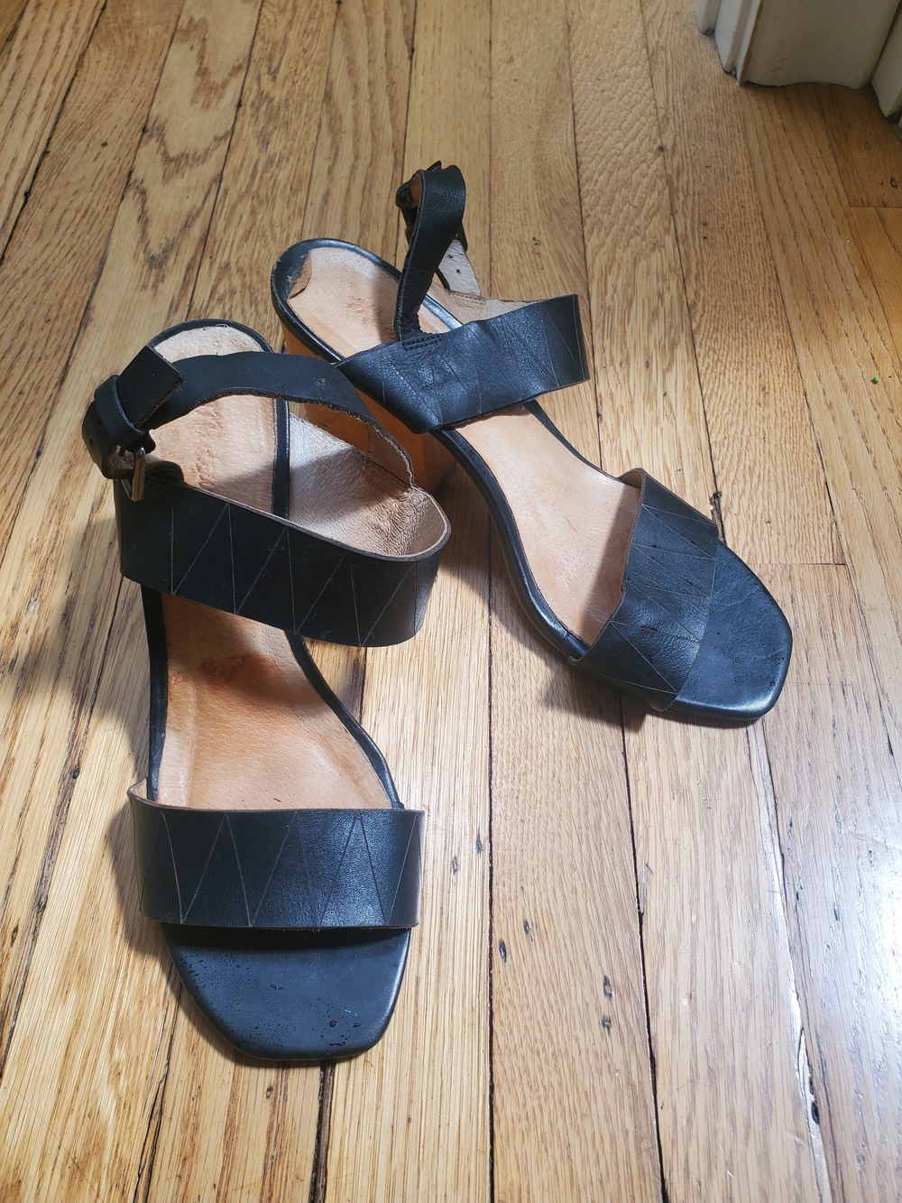 Black Leather Strap Block Heel Sandals with Yellow Wood-Tone Heel - Picture 2 of 7